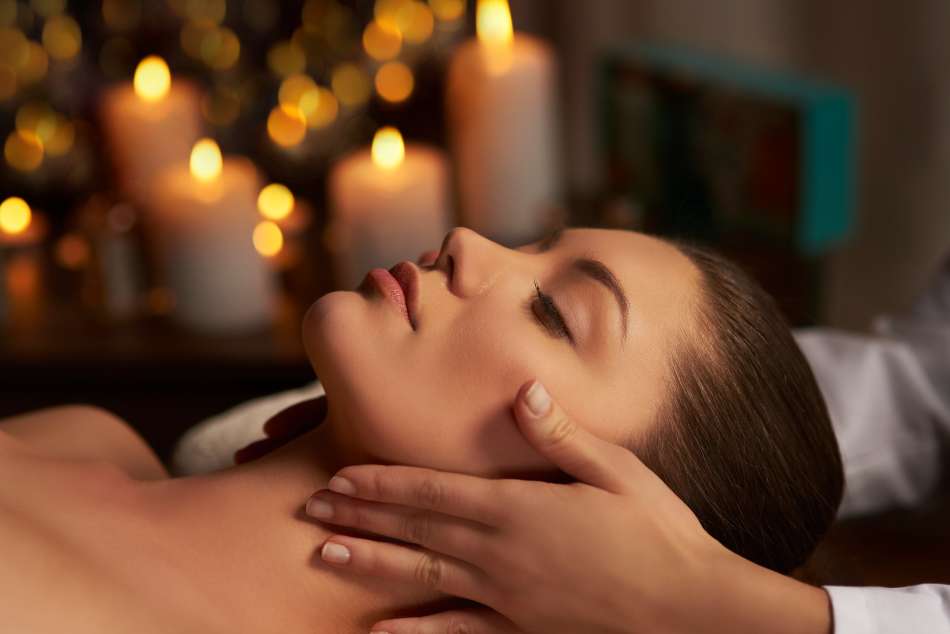 woman-relaxing-spa (3) (1)